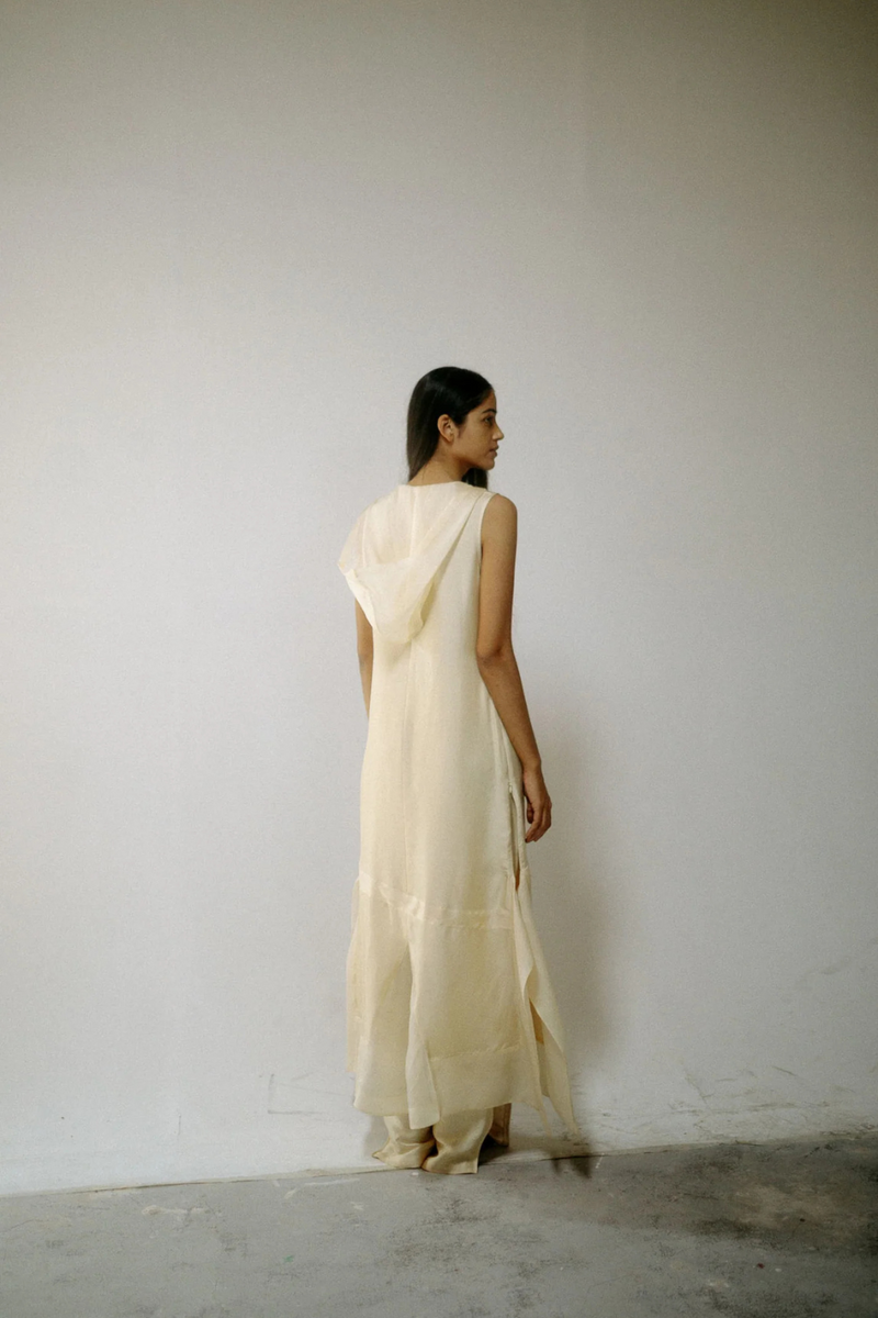 MOKSH HOODED VERSATILE SET silk by Ituvana in rust color for women Worldwide