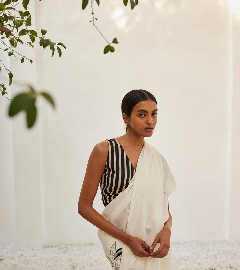 Luna saree Sarees by Khara Kapas in white for women Worldwide