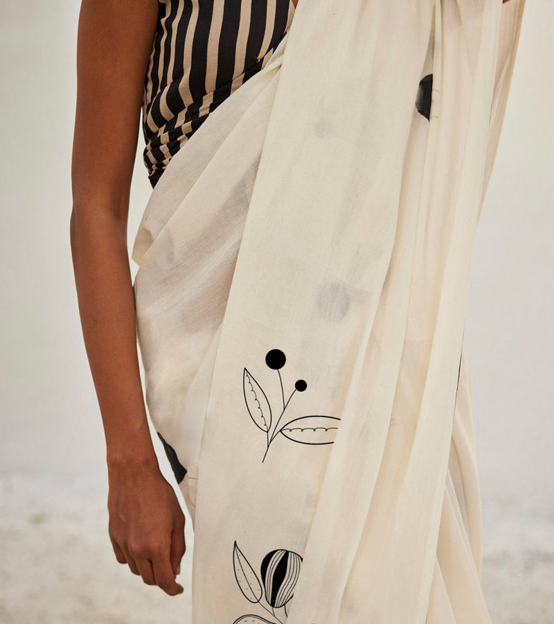 Luna saree Sarees by Khara Kapas in white for women Worldwide