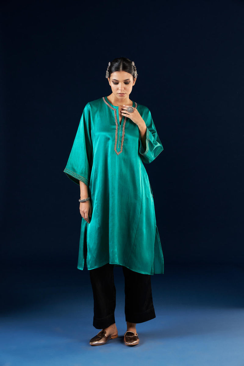 Kalidaar Kurta Set - Emerald green & Coal Black silk by Aavidi in green color for women Worldwide