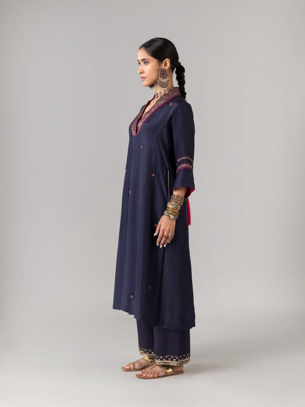 Nazar Butti Indigo Kurta