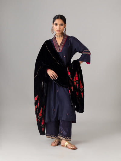 Nazar Butti Indigo Kurta