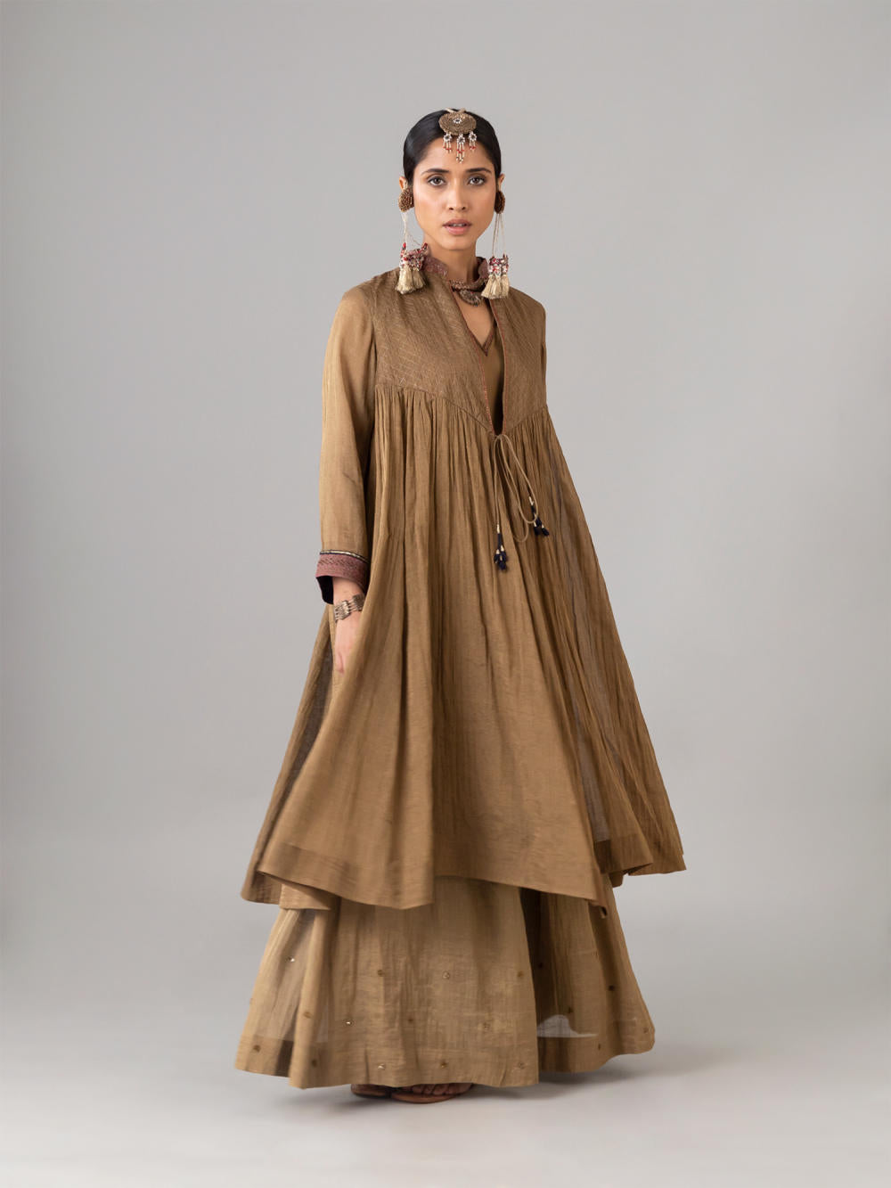 Kaudi Bagh Beige Cape