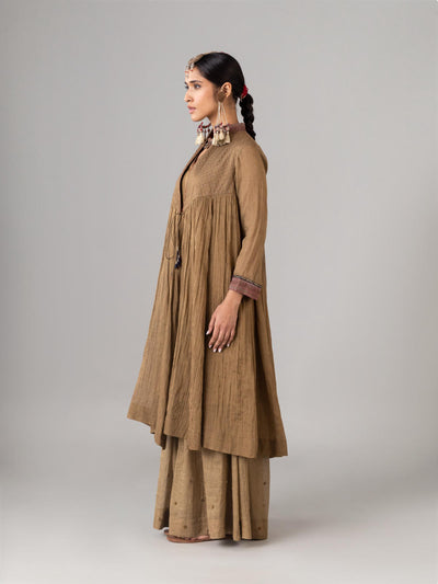 Kaudi Bagh Beige Cape