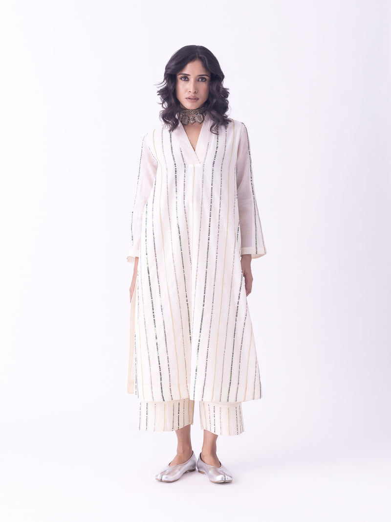 Gulra-Kurta chanderi kurta/kurta set by Shades of India in beige for women Worldwide