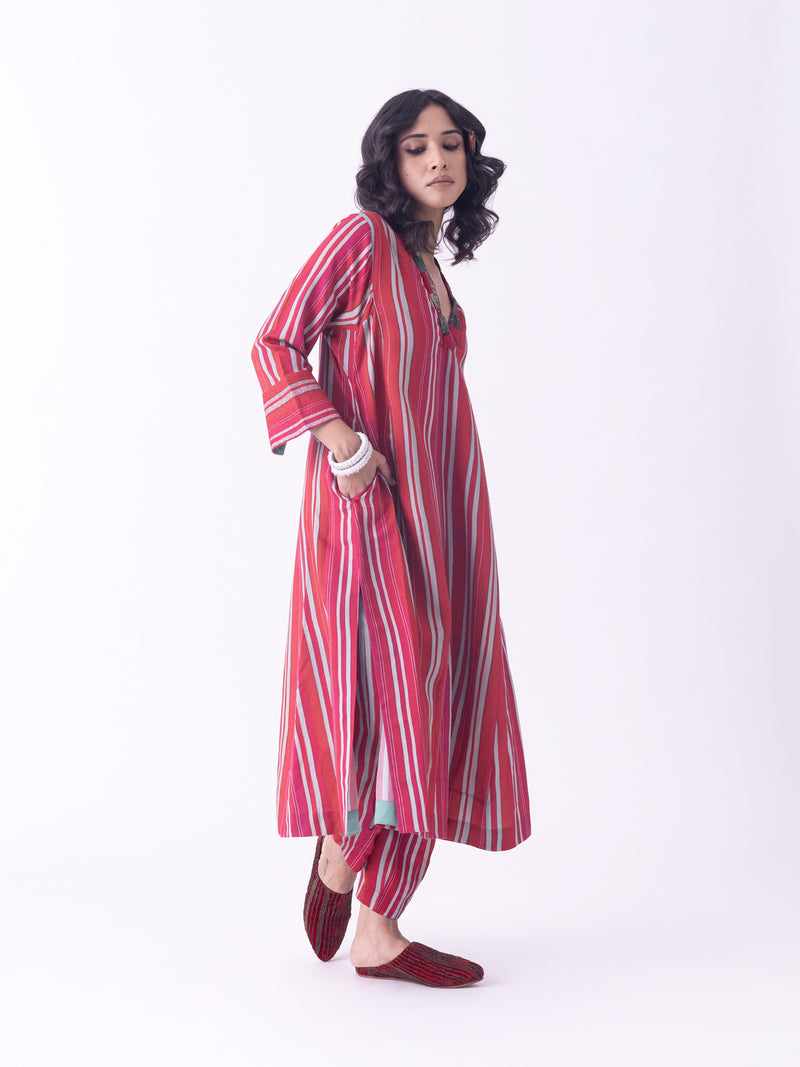 Tantu-Kurta silk blend kurta/kurta set by Shades of India in red for women Worldwide