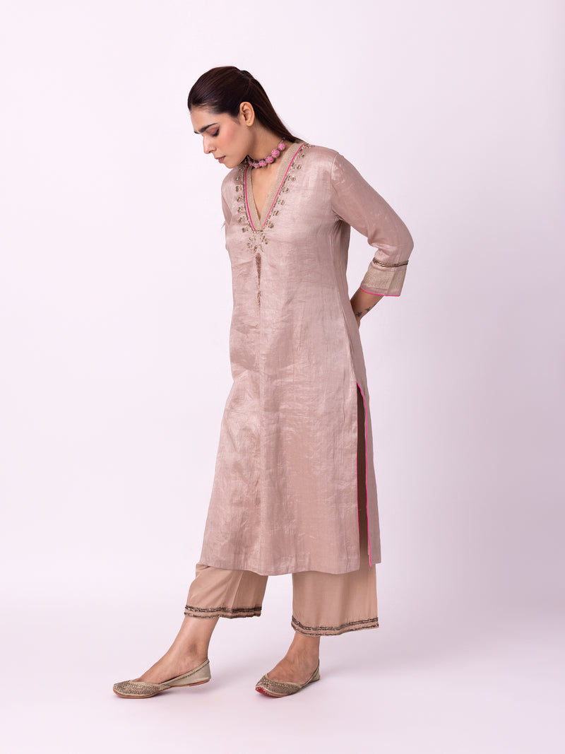 Indela Kurta tissue kurta/kurta set by Shades of India in nude for women Worldwide
