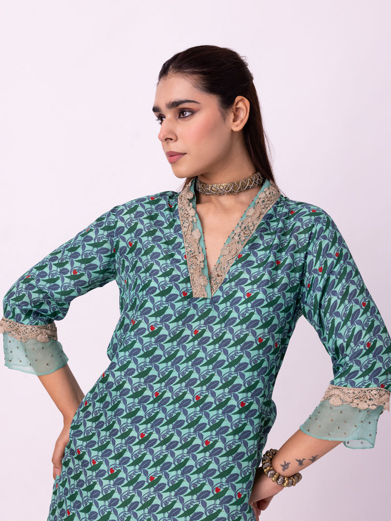 Karunya Kurta silk kurta/kurta set by Shades of India in turqouise/red for women Worldwide
