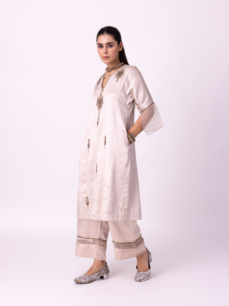 Khaab Kurta mushroo kurta/kurta set by Shades of India in beige for women Worldwide