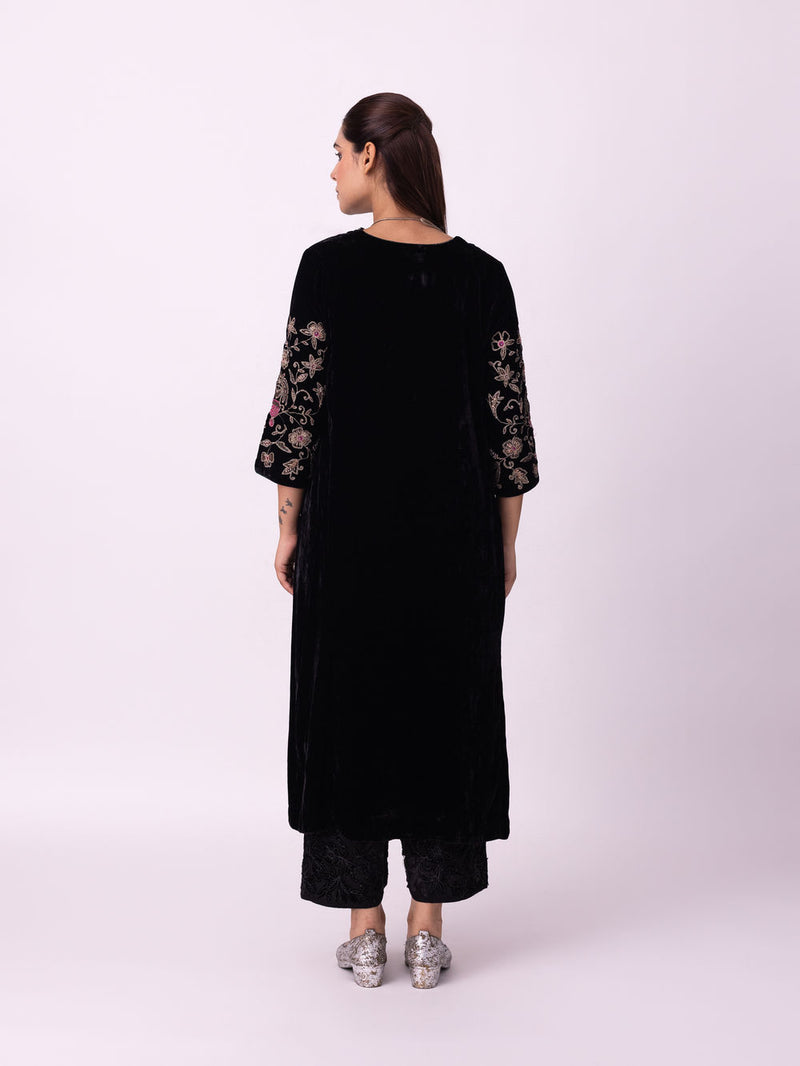 Vireh Kurta silk velvet kurta/kurta set by Shades of India in black for women Worldwide