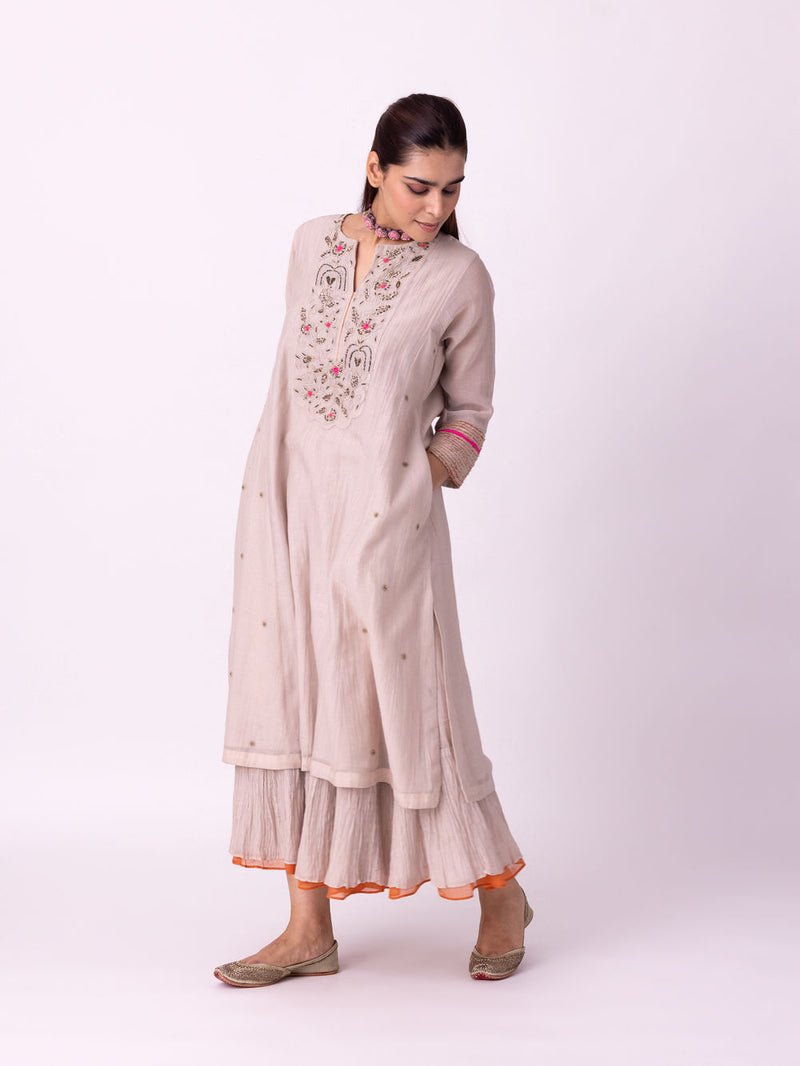 Zariyat Kurta chanderi kurta/kurta set by Shades of India in beige for women Worldwide