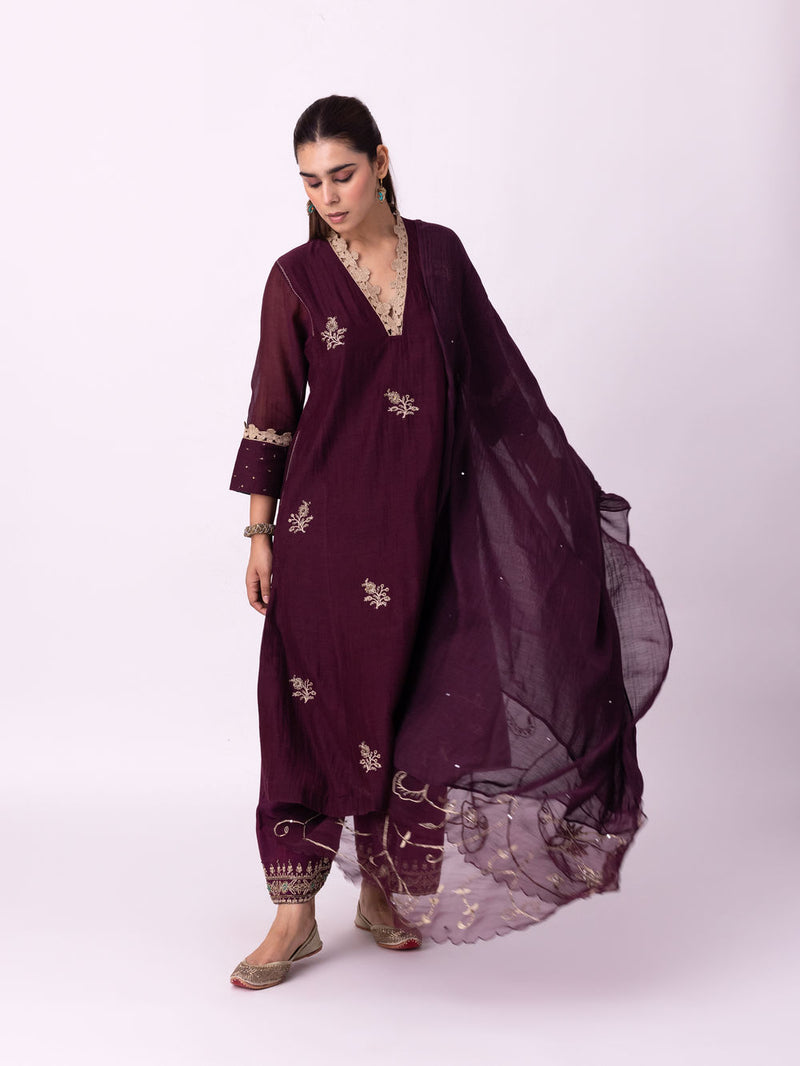 Jogi Dupatta chanderi weave dupatta by Shades of India in wine for women Worldwide