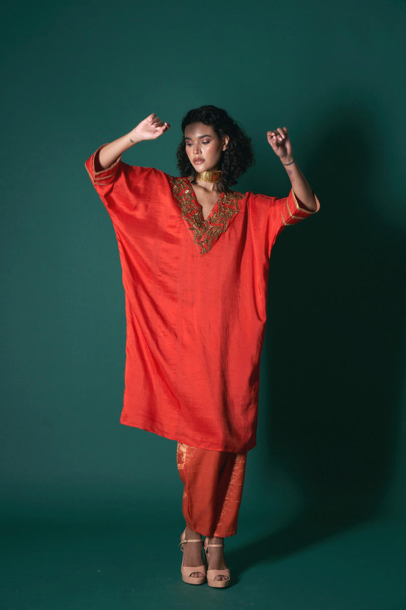 Hana silk and tissue kurta set silk by Priti Prashant in red color for women Worldwide