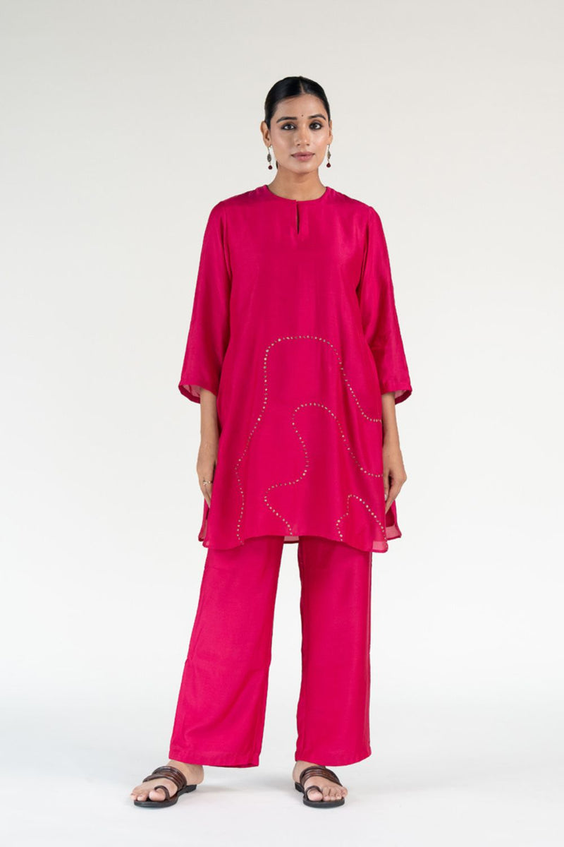 Mehr Kurta Set-Rani Pink silk by Nirjara in pink color for women Worldwide