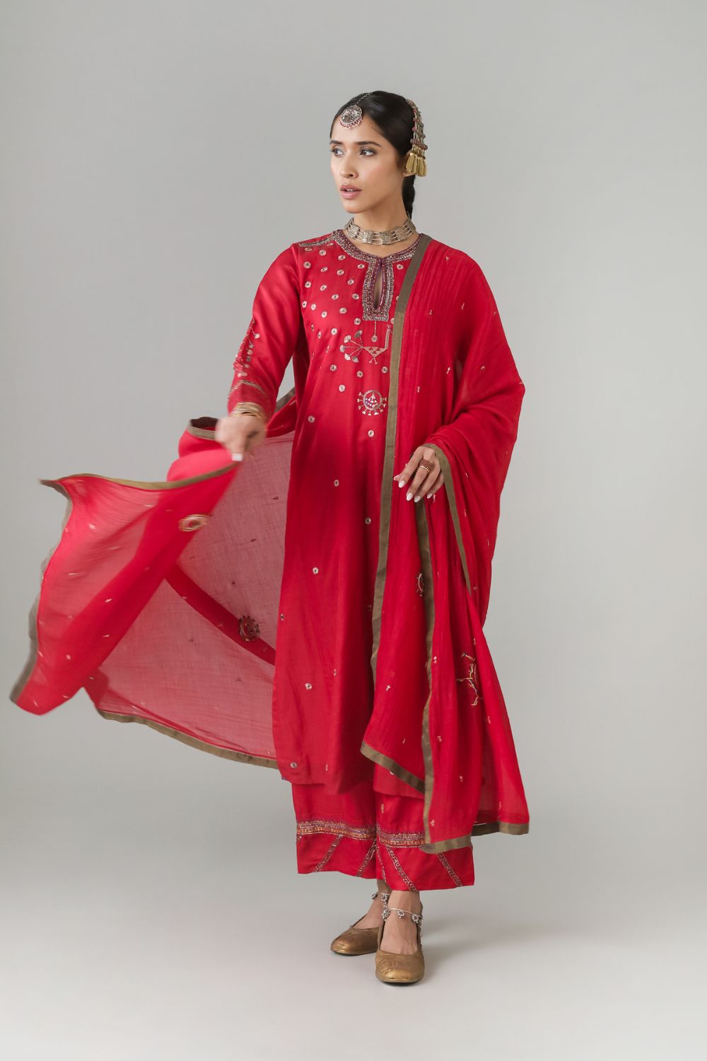 Nabi Red Dupatta