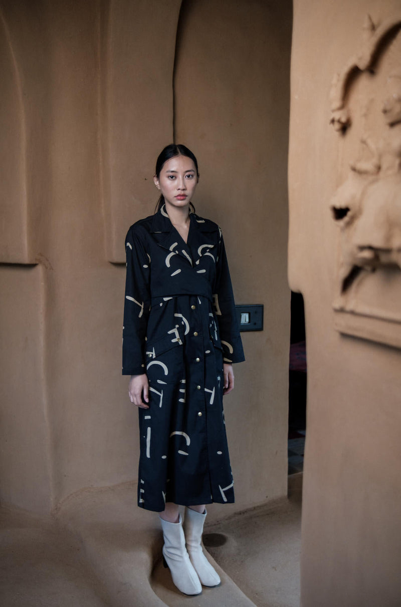 Copenhagen Trench-Black Line Printed cotton by The Terra Tribe in black color for women Worldwide