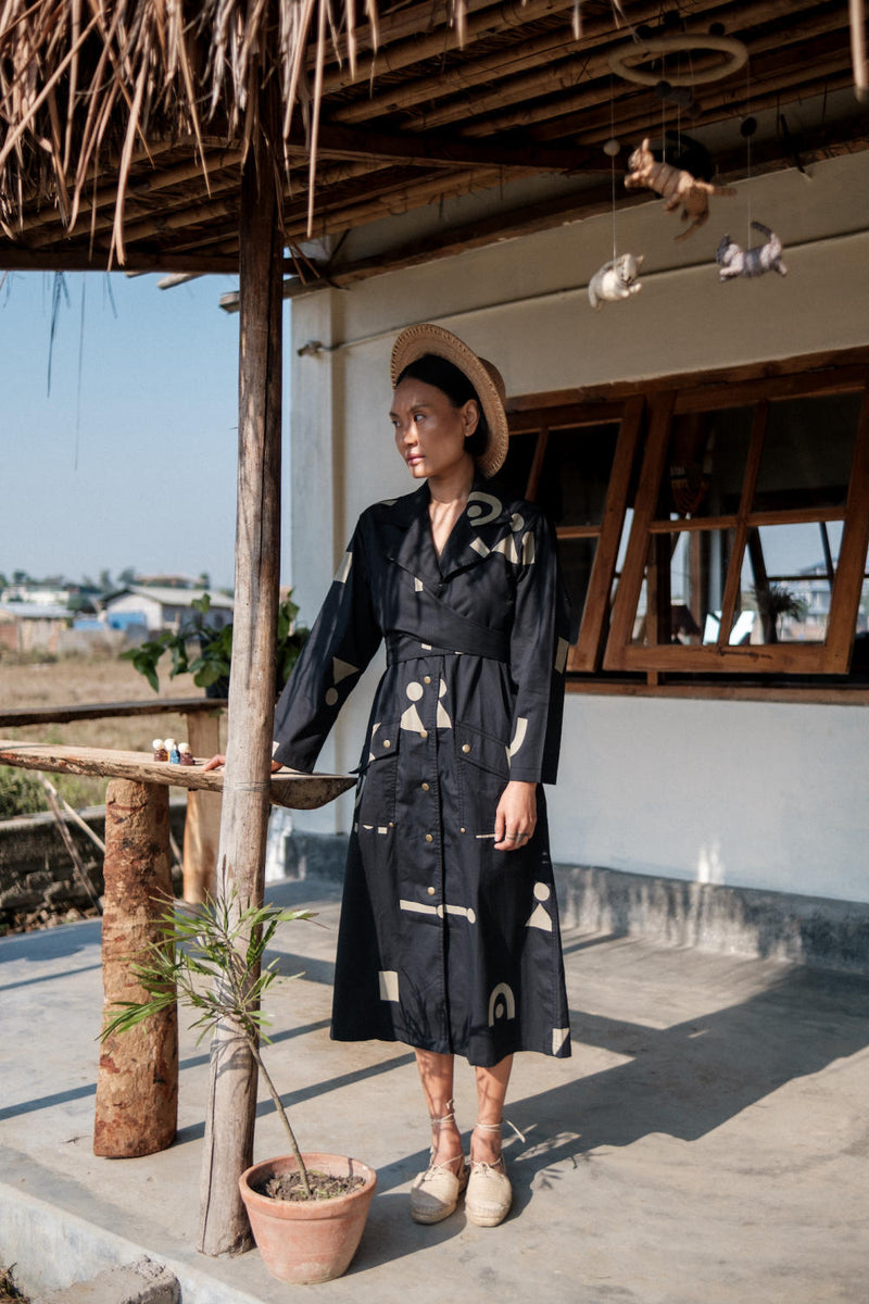 Copenhagen Trench-Black Triangle Printed cotton by The Terra Tribe in black color for women Worldwide
