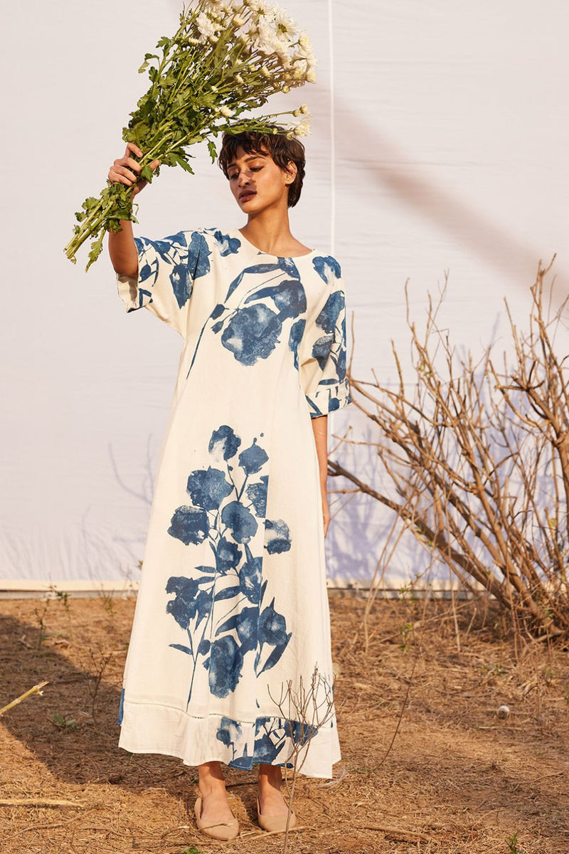 Blue Bliss cotton by Khara Kapas in white for women Worldwide