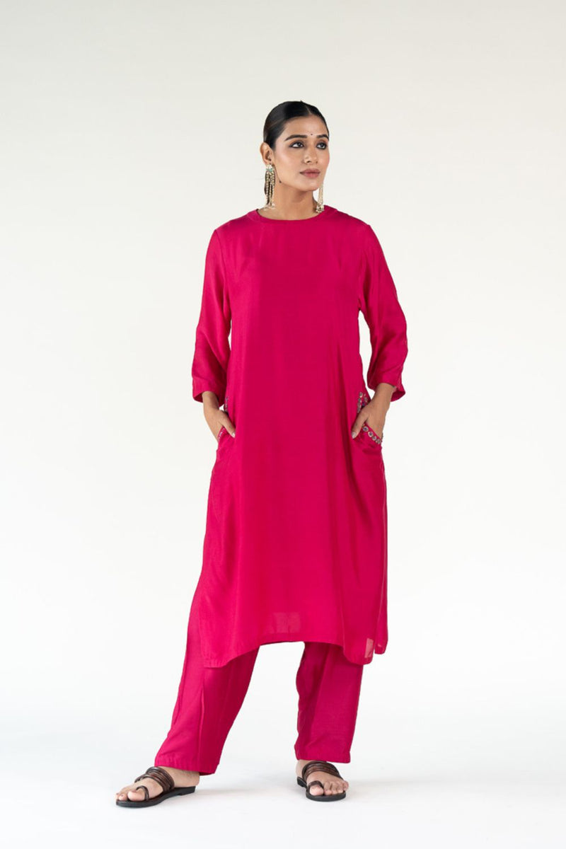 Gulzar Kurta Set-Rani Pink silk by Nirjara in pink color for women Worldwide