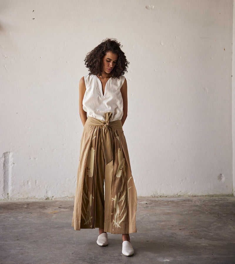 Sun Baked Trouser cotton Pants/Trousers by Khara Kapas in brown for women Worldwide
