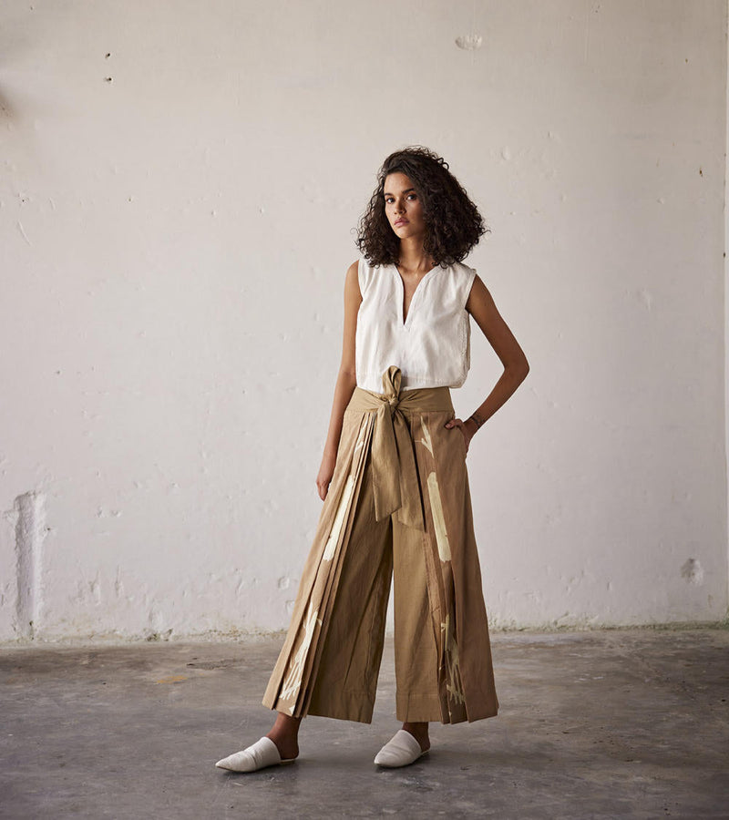 Sun Baked Trouser cotton Pants/Trousers by Khara Kapas in brown for women Worldwide