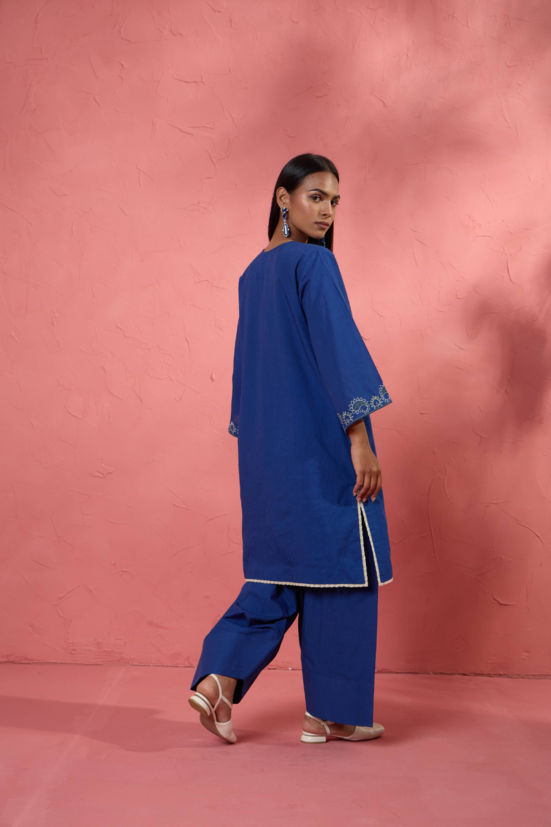 Fi Rose Set 3 cotton cambric light kurta set by AAVIDI in blue for women Worldwide