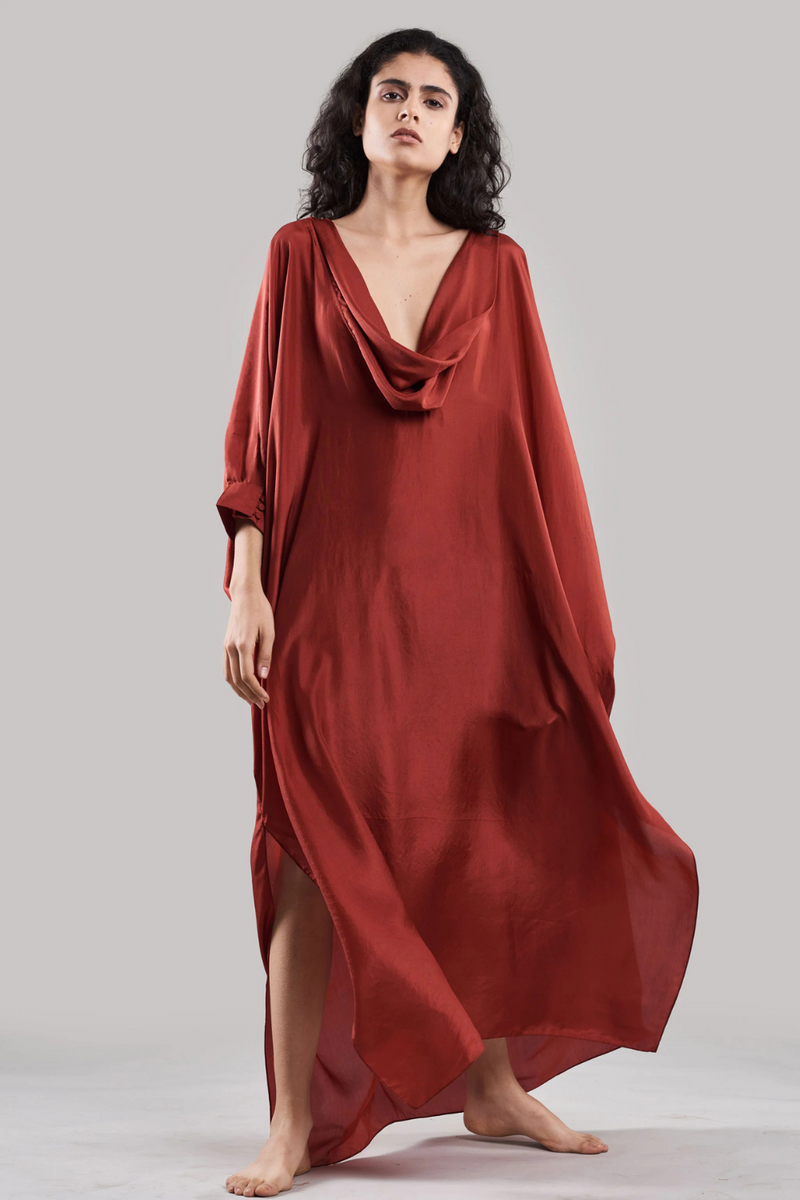Lavi Kaftan silk by Ituvana in black color for women Worldwide