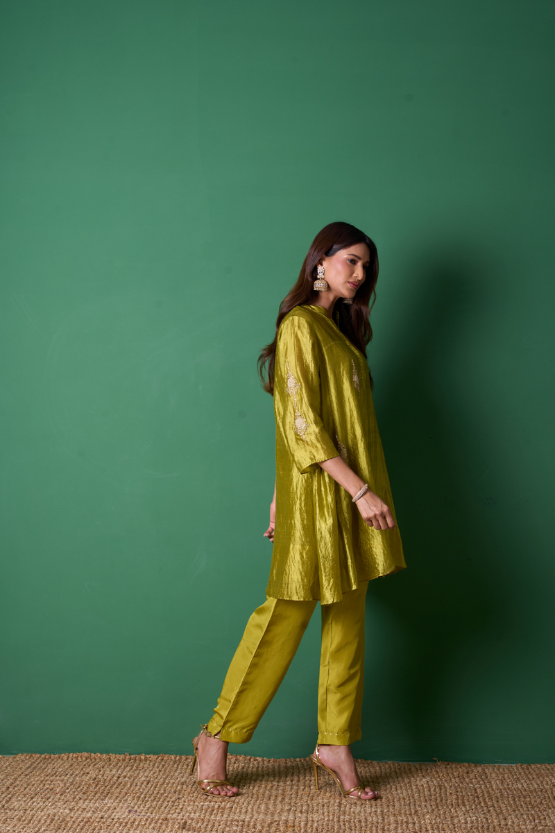 Paradise Kurta Set - Mehandi silk by Priti Prashant for women Worldwide