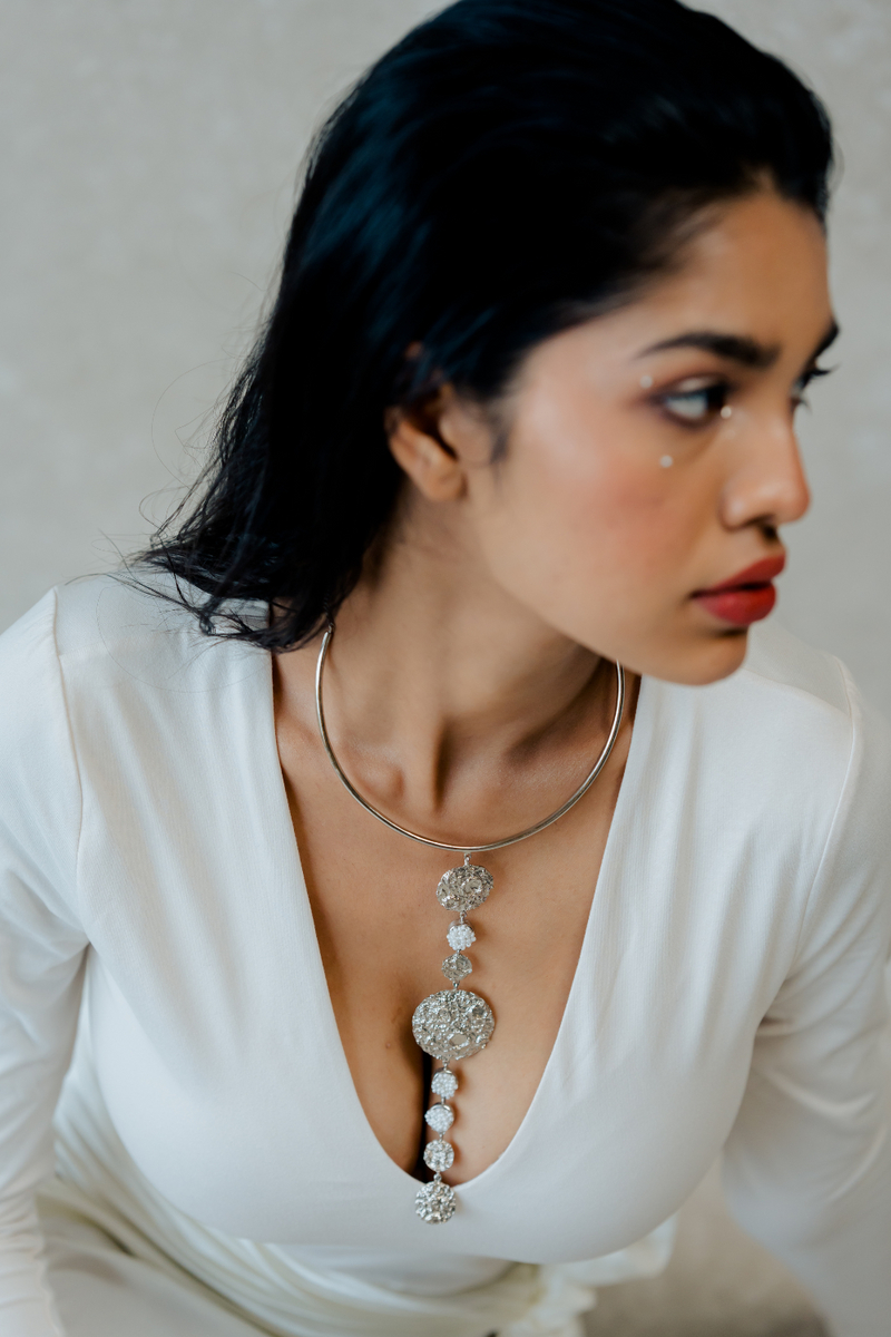 Seet Necklace by Aarjavee for women Worldwide