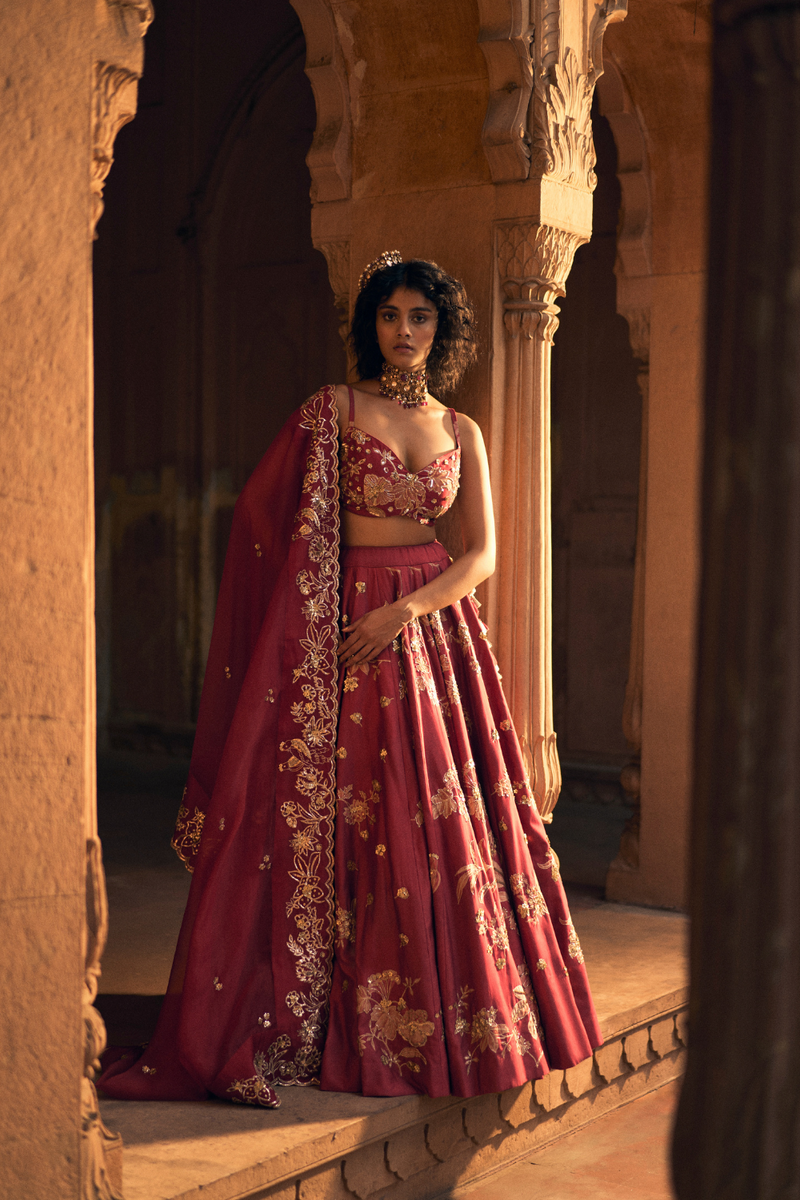 PH-2479 
Lehenga 
Blouse 
Jacket / Dupatta Set by Paulmi & Harsh for women Worldwide