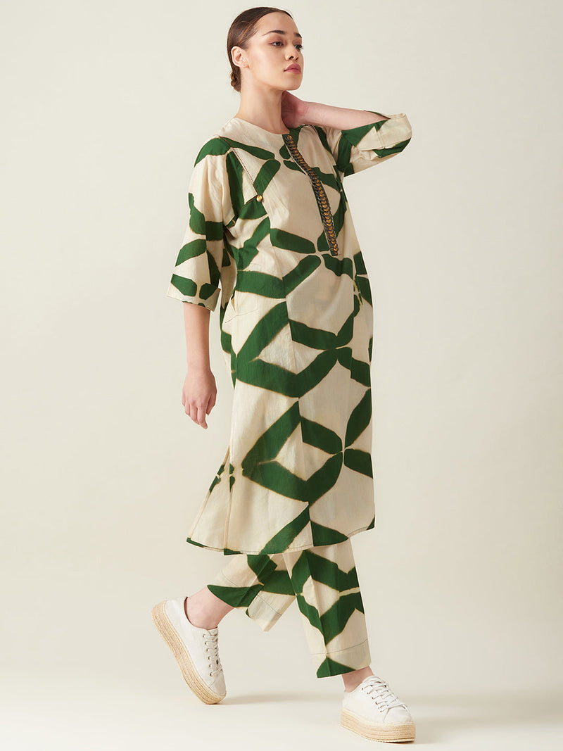 Green Clamp Dye Embroidered Co ord set cotton Artisan made - Block Printed by Aavidi for women Worldwide