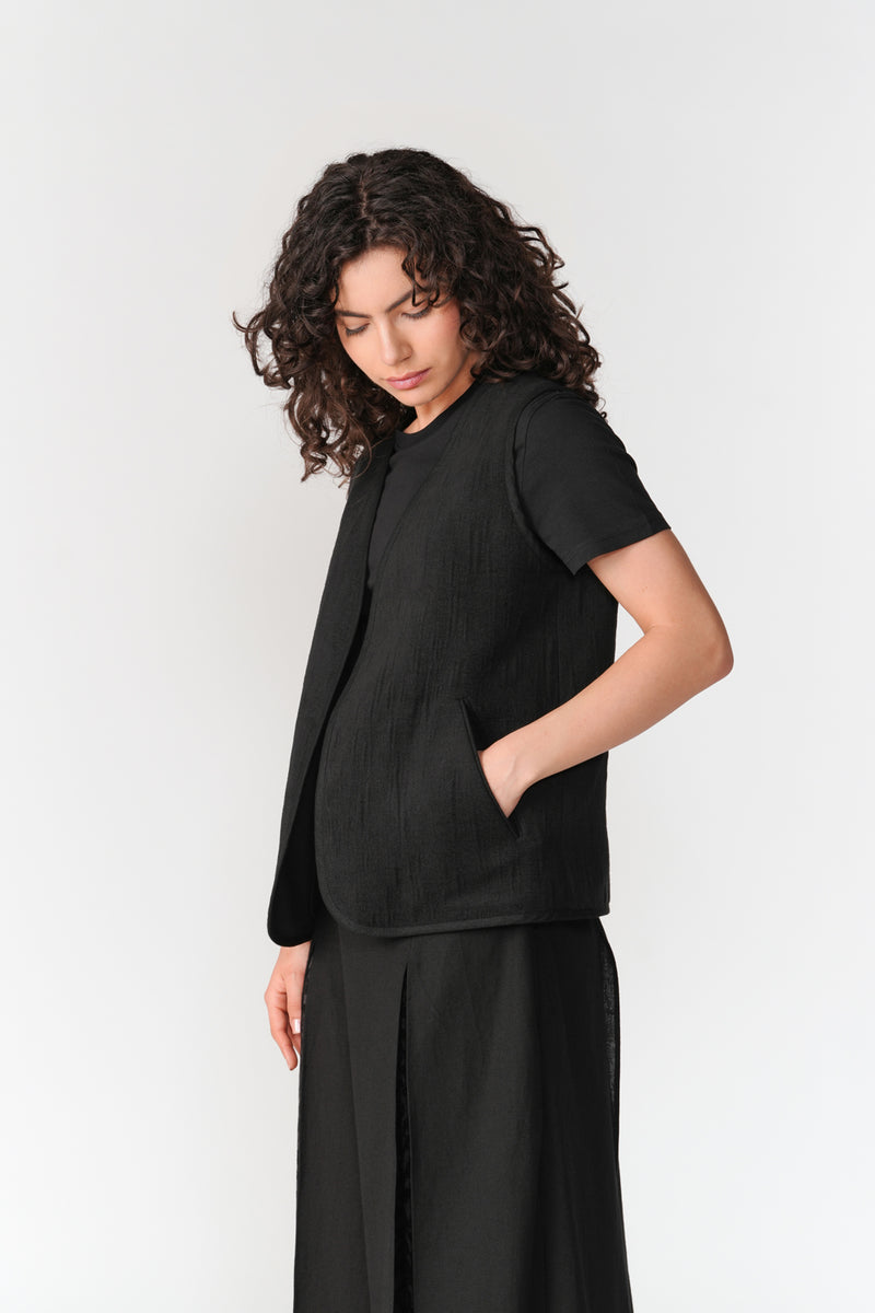 Duo Vest jacket/overlay by Turn Black in black for women Worldwide