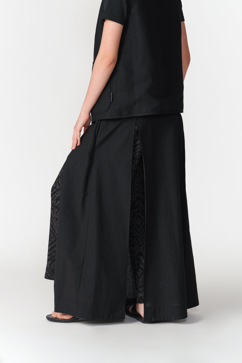 Chenille Layered Skirt Pants pant/trouser by Turn Black in black for women Worldwide
