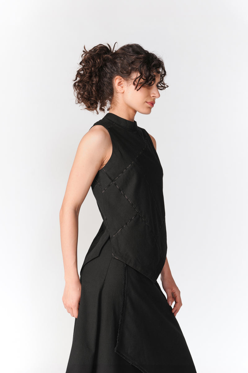 Patchwork Asymmetric Hem Top top/shirt by Turn Black in black for women Worldwide