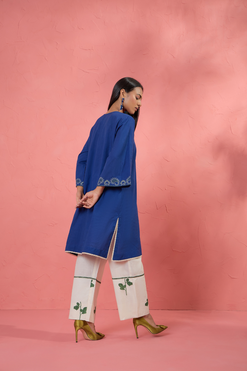 Fi Rose Set 2 cotton cambric light kurta set by AAVIDI in multicolor for women Worldwide