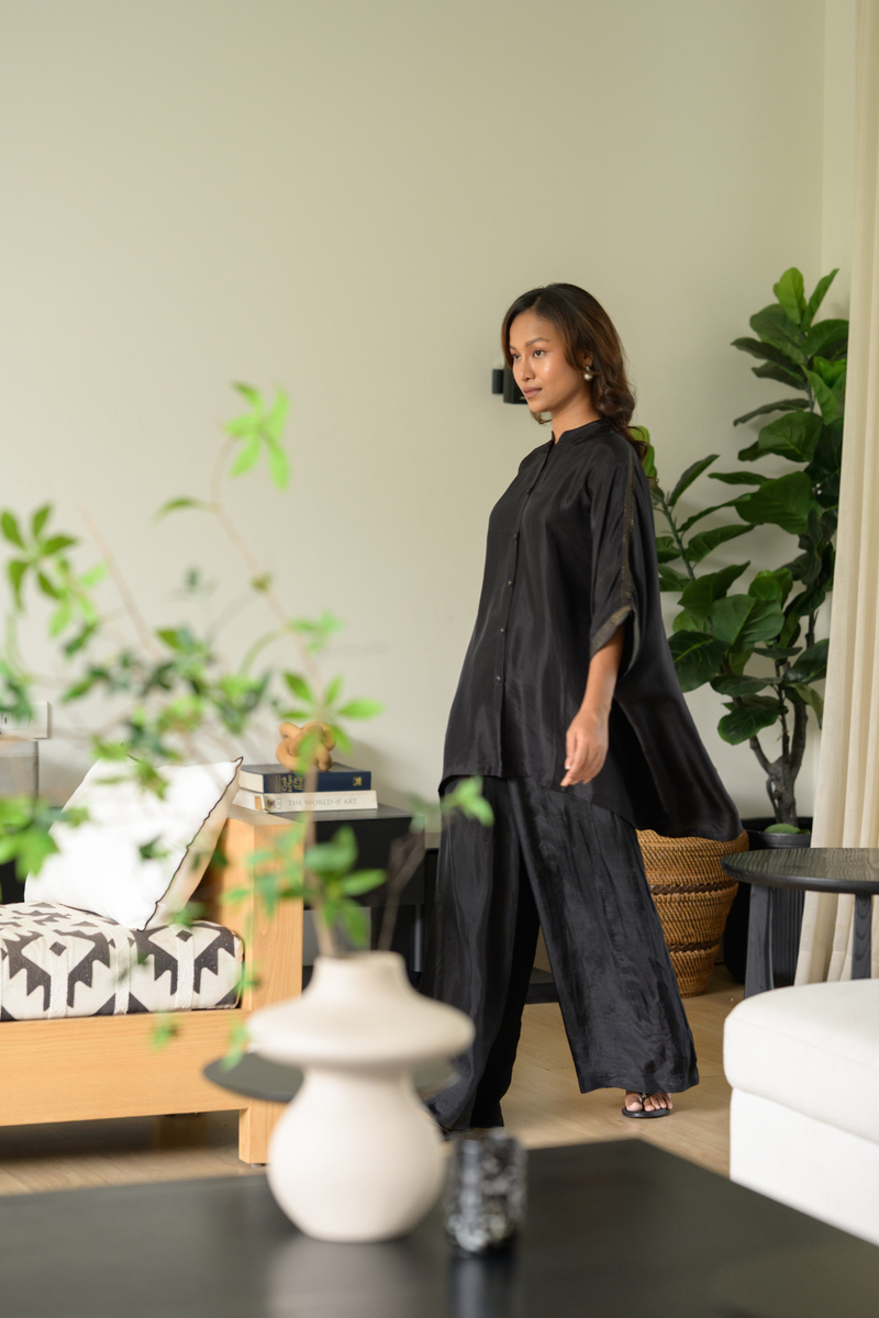 Nighfall Silk Kaftan silk tunics/kaftan by Zanzibar Living in black for women Worldwide