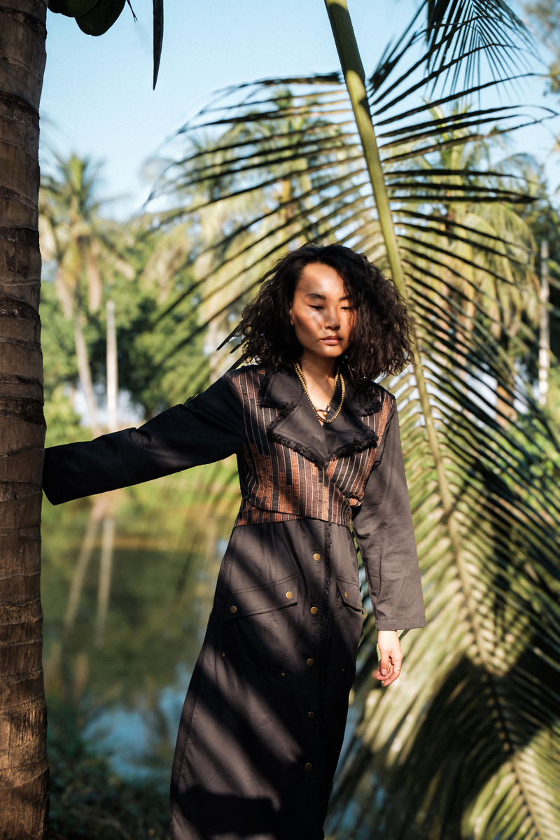 Upcycled Copenhagen Trench - Black Copper cotton by The Terra Tribe in black color for women Worldwide