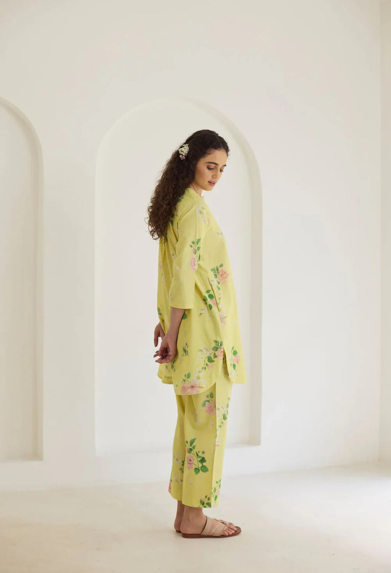 Yellow Hibiscus Short Kurta Set cotton by Nadiya Paar in yellow color for women Worldwide