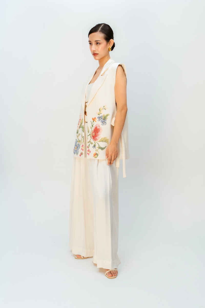 LIVING PETAL JACKET crepe jacket/overlay by Ode to Odd in off white for women Worldwide