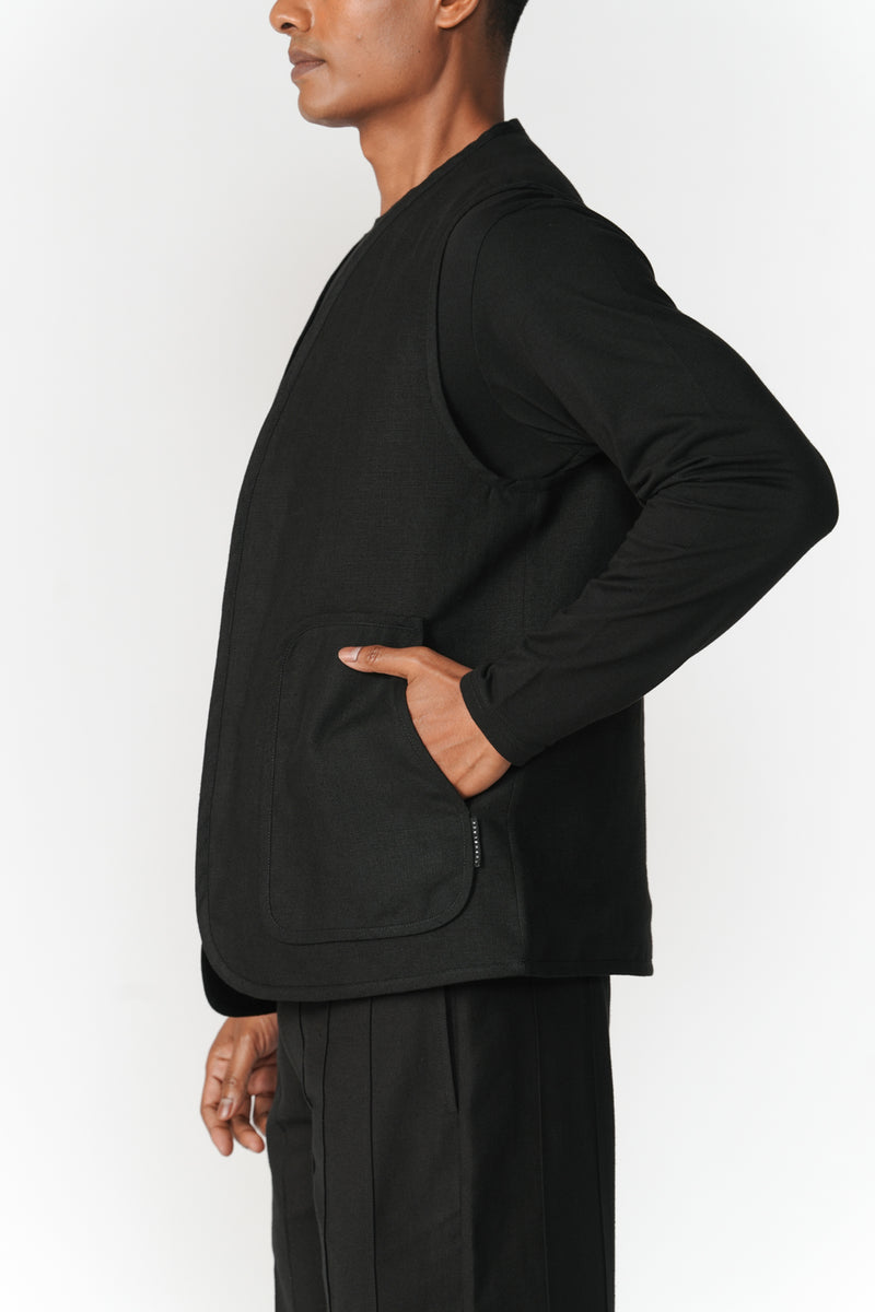 Reversible Linen-Chenille Vest jacket/overlay by Turn Black in black for men Worldwide