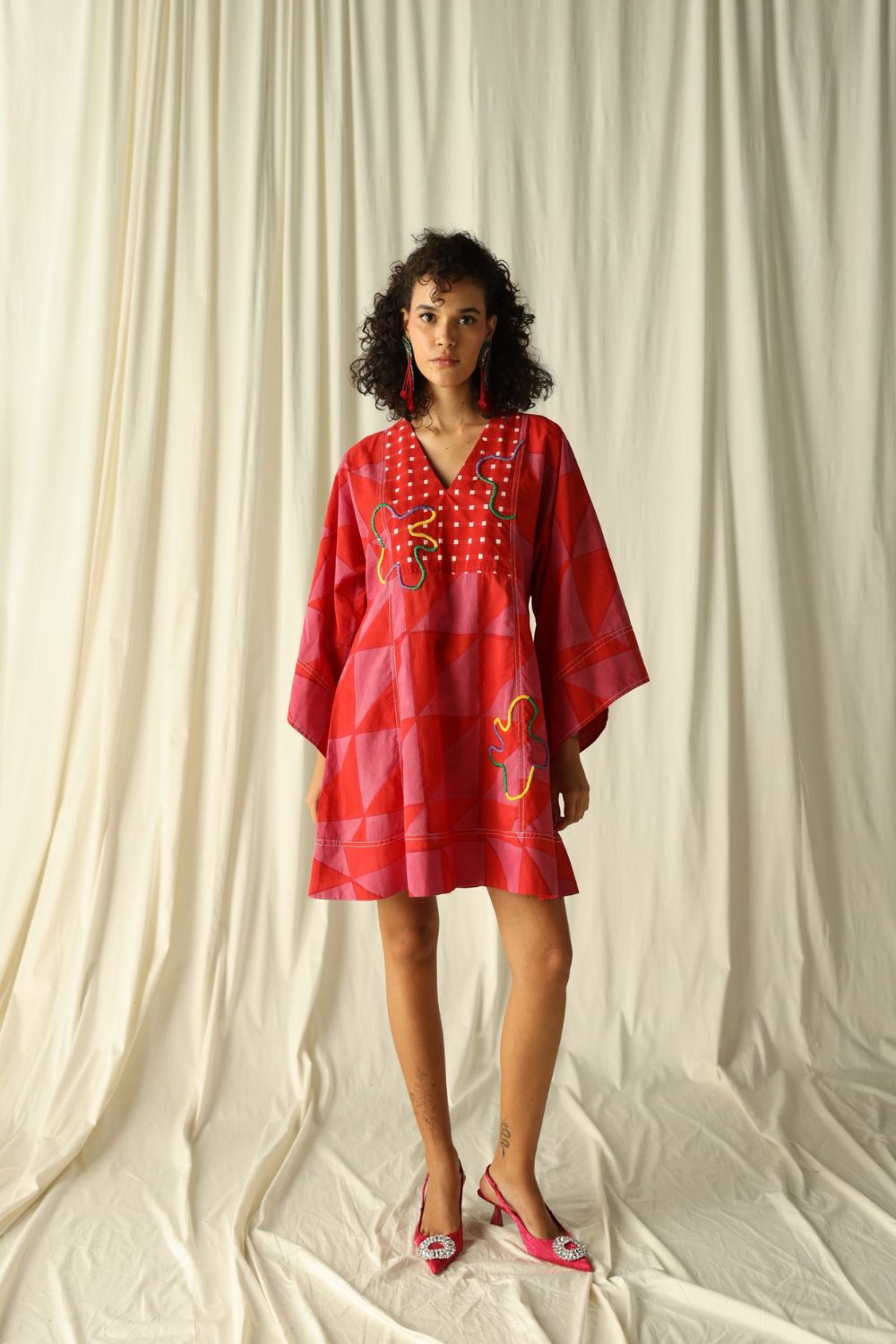 ANDRETTA EMBROIDERED SHIFT DRESS - 2XL