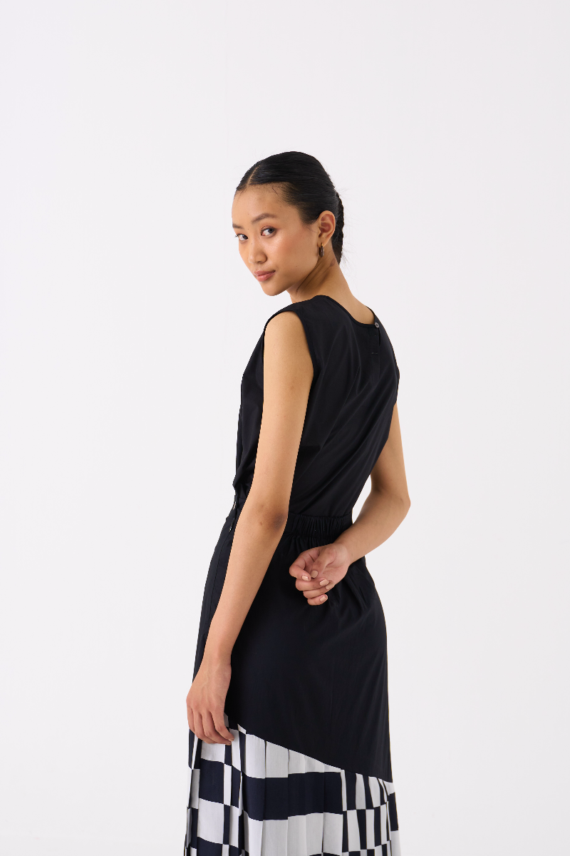 CHECKERED SKIRT CO-ORD 
(SET OF 2)-
BLACK poplin by THREE in black color for women Worldwide