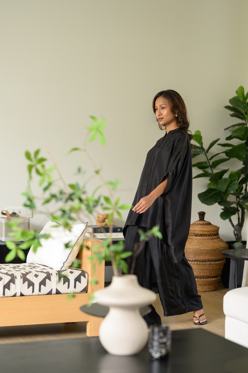 Nighfall Silk Kaftan silk tunics/kaftan by Zanzibar Living in black for women Worldwide