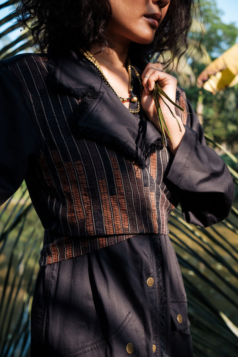 Upcycled Copenhagen Trench - Black Copper cotton by The Terra Tribe in black color for women Worldwide