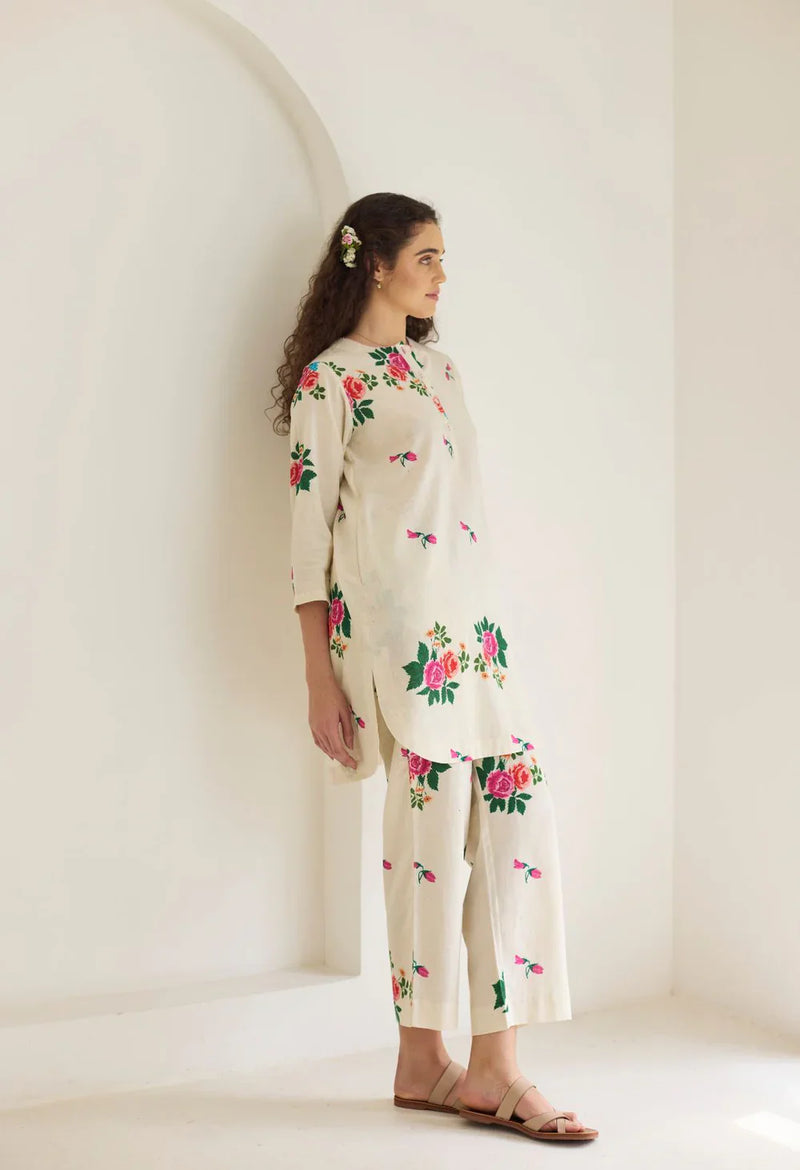 Rose Chintz Short Kurta Set cotton by Nadiya Paar in white color for women Worldwide