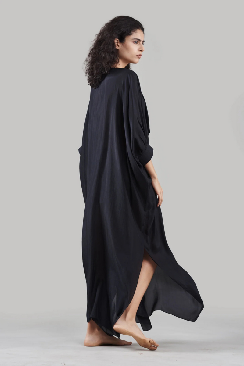 Lavi Kaftan silk by Ituvana in black color for women Worldwide