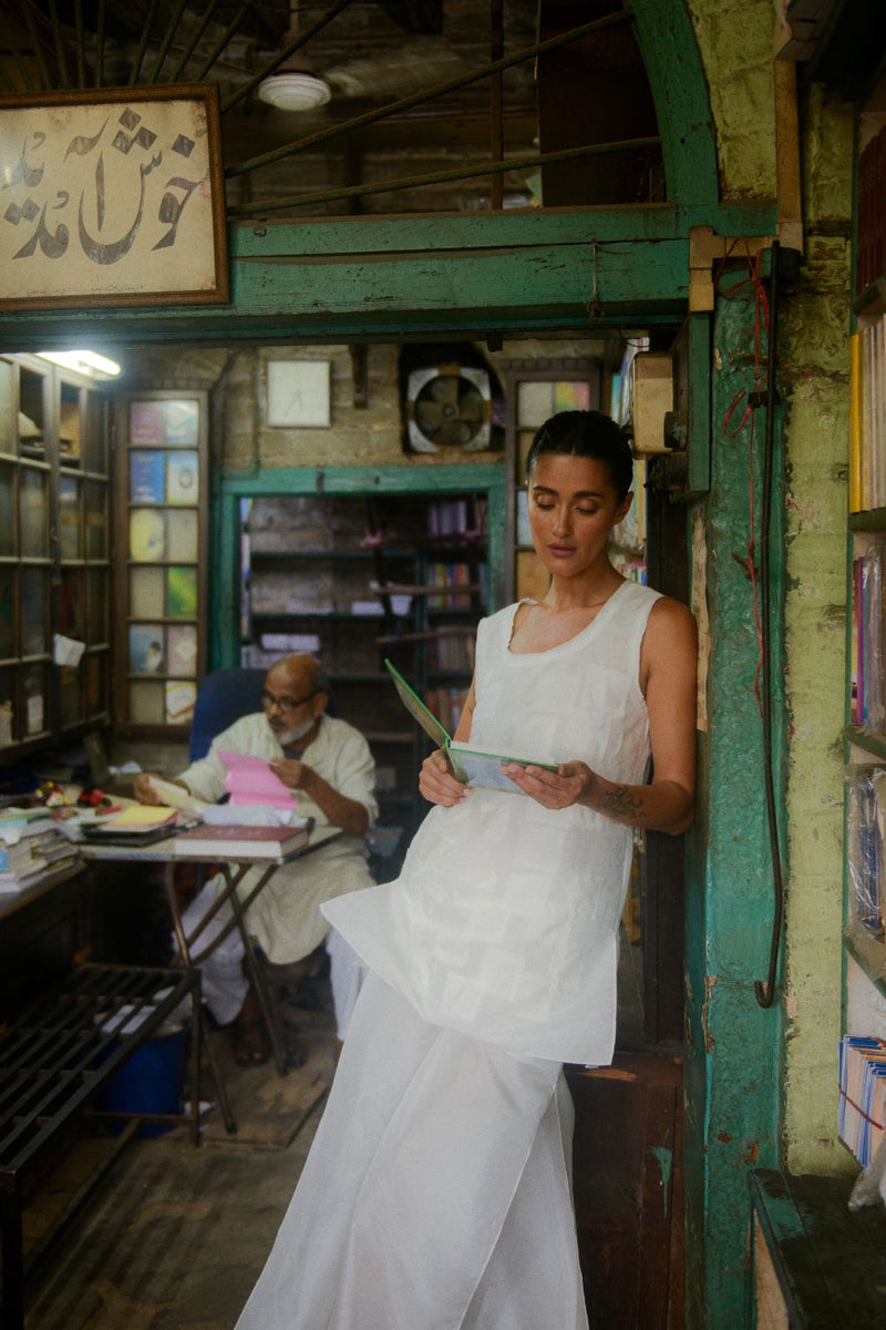 KAARI TUNIC SET 100% cotton by Ituvana in white color for women Worldwide