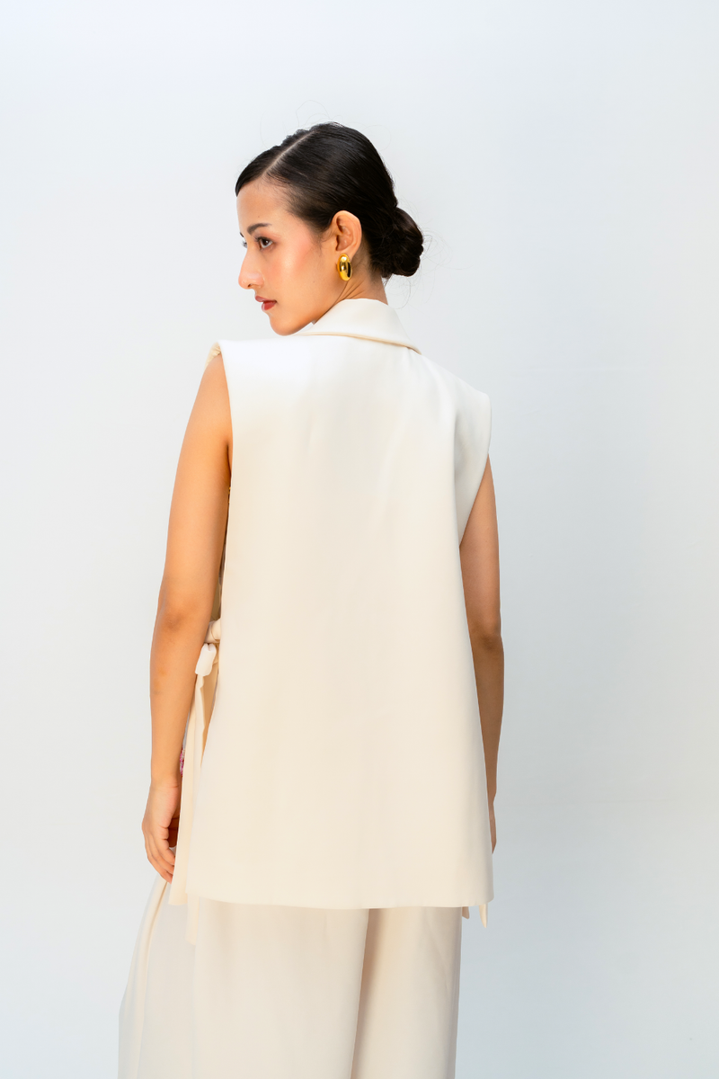 MISTY CLOVER JACKET crepe jacket/overlay by Ode to Odd in off white for women Worldwide