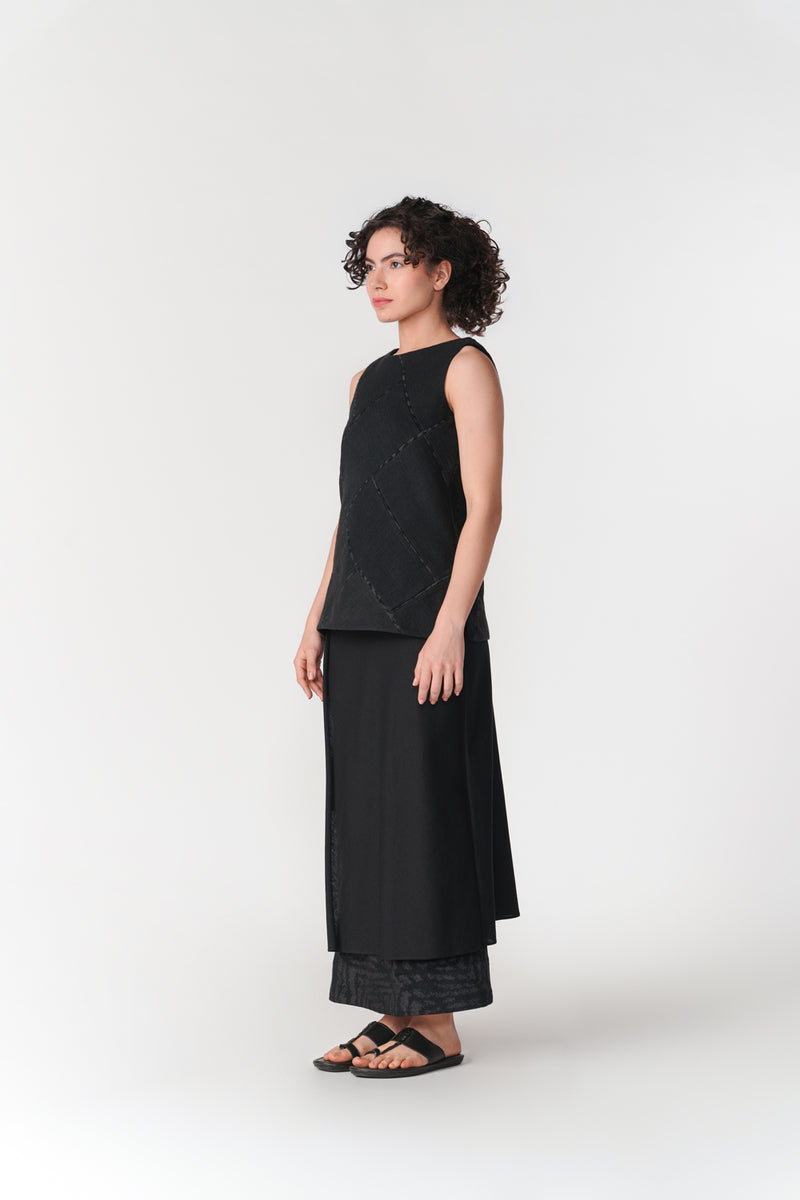 Patchwork Boat Neck Top top/shirt by Turn Black in black for women Worldwide