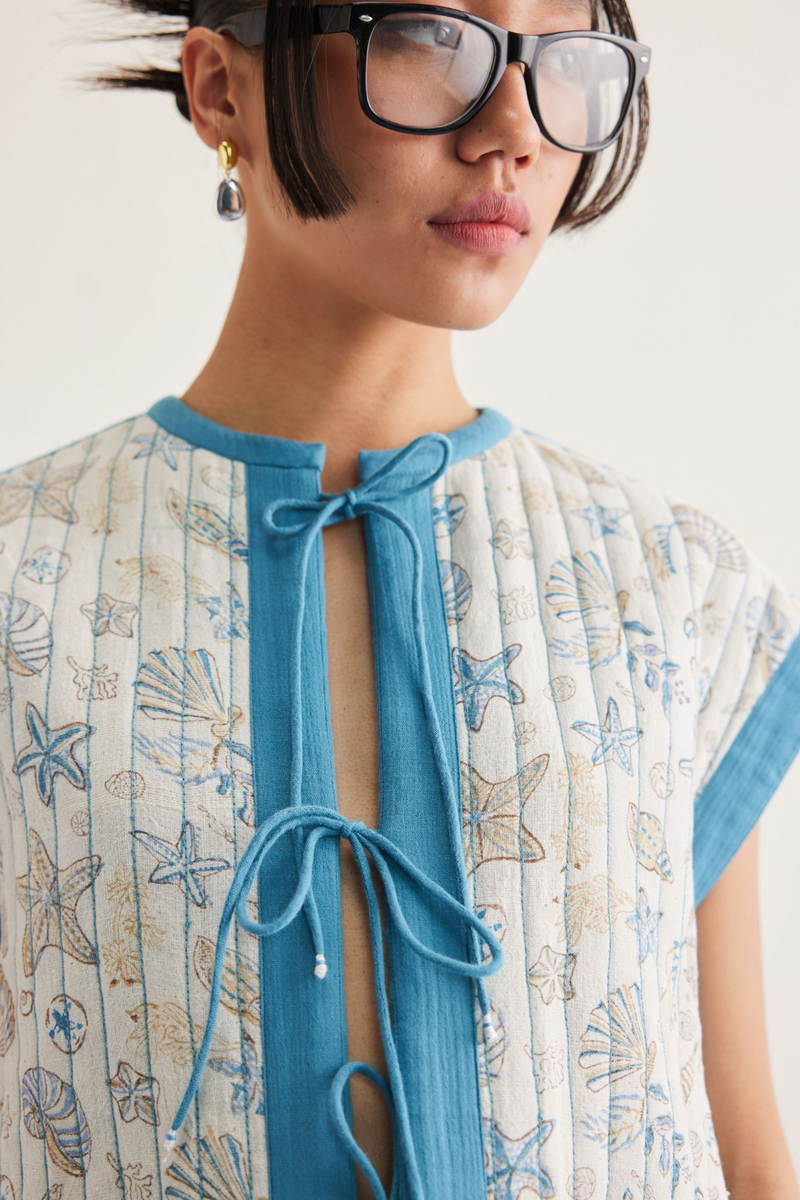 The Tidal Organic Cotton Reversible Vest cotton by SUI in blue color for women Worldwide